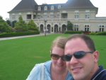 Here we are in front of the winery... :)
