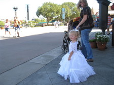 This lovely princess walked by and was all smiles. ;)